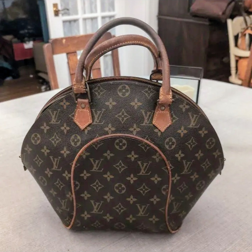 Louis Vuitton Brown Monogram Handbag